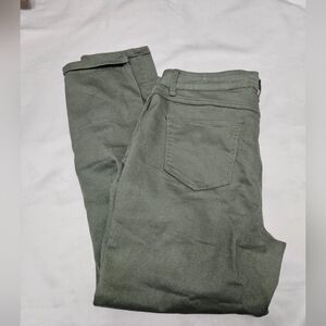 D. Jeans Green Straight Leg Pants!